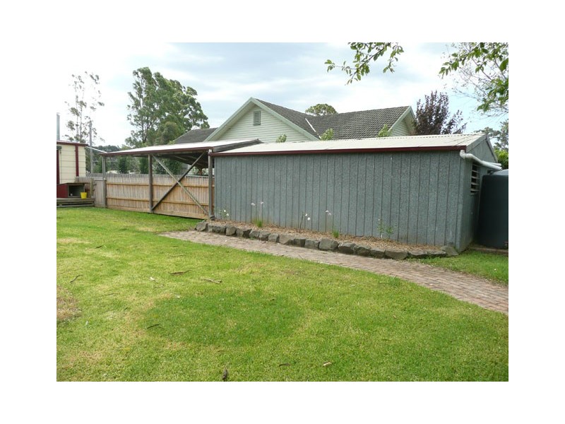 52 KING STREET, Toongabbie VIC 3856