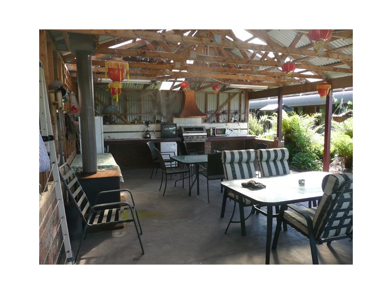 17 Boola Views Road, Tyers VIC 3844