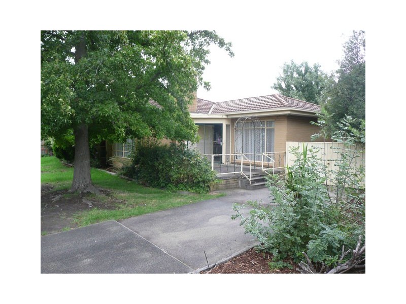 33 McMillan Street, Traralgon VIC 3844