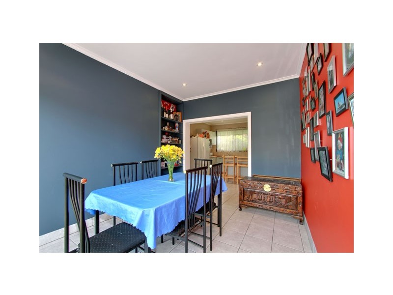 37 ALEXANDER AVENUE, Moe VIC 3825