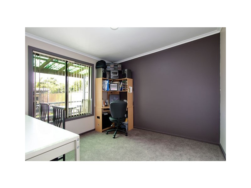 37 ALEXANDER AVENUE, Moe VIC 3825