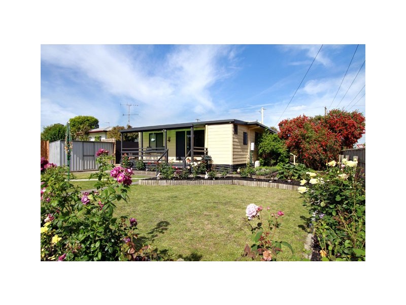 37 ALEXANDER AVENUE, Moe VIC 3825