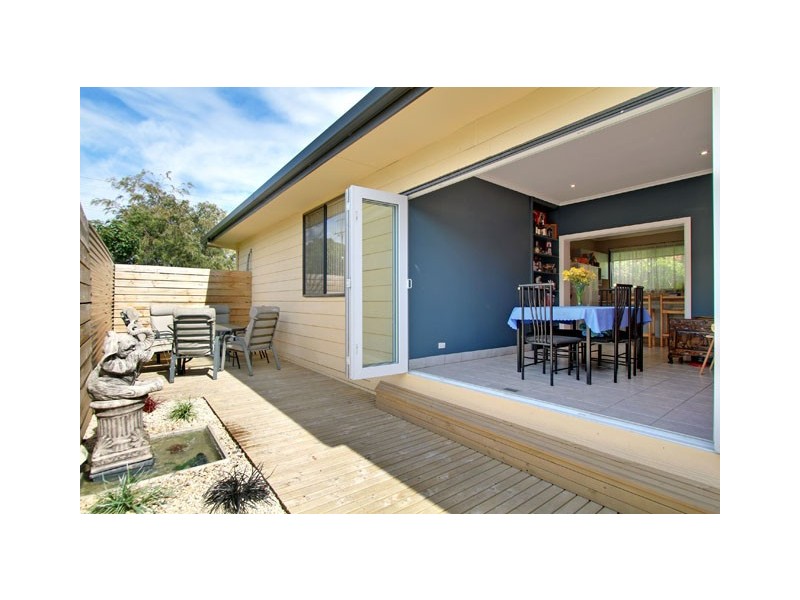 37 ALEXANDER AVENUE, Moe VIC 3825