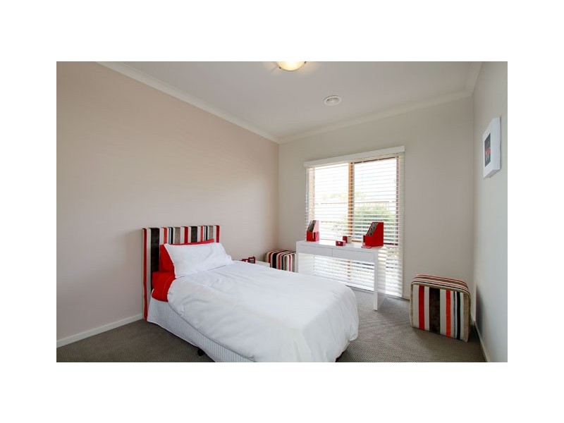 1 HAMMERSMITH CIRCUIT, Traralgon VIC 3844