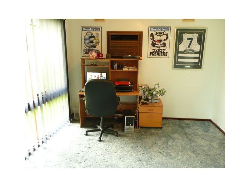 30 Latrobe Street, Rosedale VIC 3847