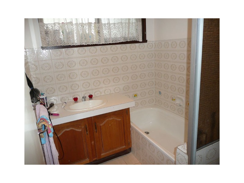 30 Latrobe Street, Rosedale VIC 3847