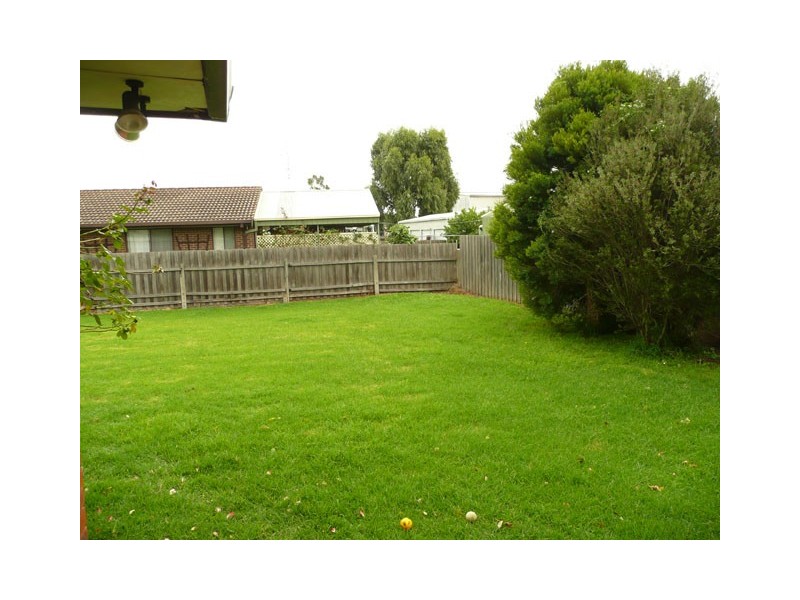 30 Latrobe Street, Rosedale VIC 3847