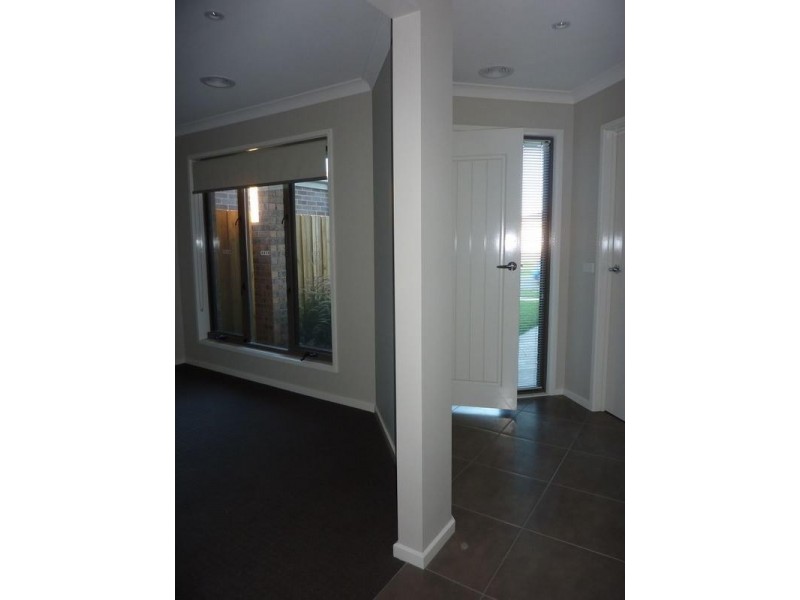 6 Roscommon Drive, Traralgon VIC 3844