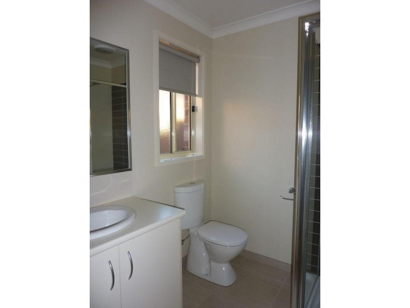 8 Roscommon Drive, Traralgon VIC 3844