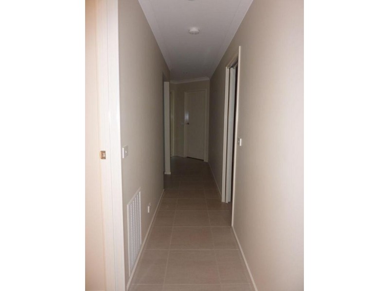 8 Roscommon Drive, Traralgon VIC 3844