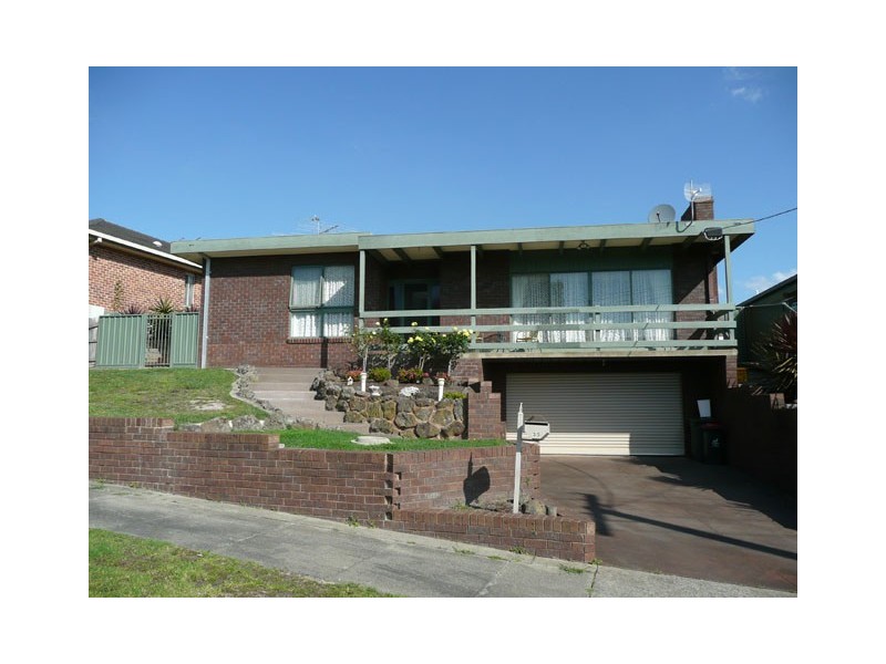 35 Quigley Crescent, Churchill VIC 3842