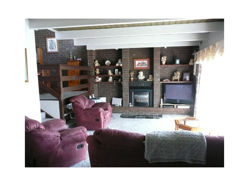 35 Quigley Crescent, Churchill VIC 3842