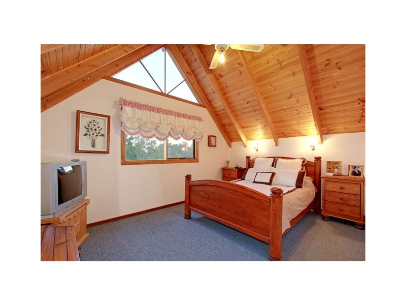 55 Nicholson Lane, Toongabbie VIC 3856