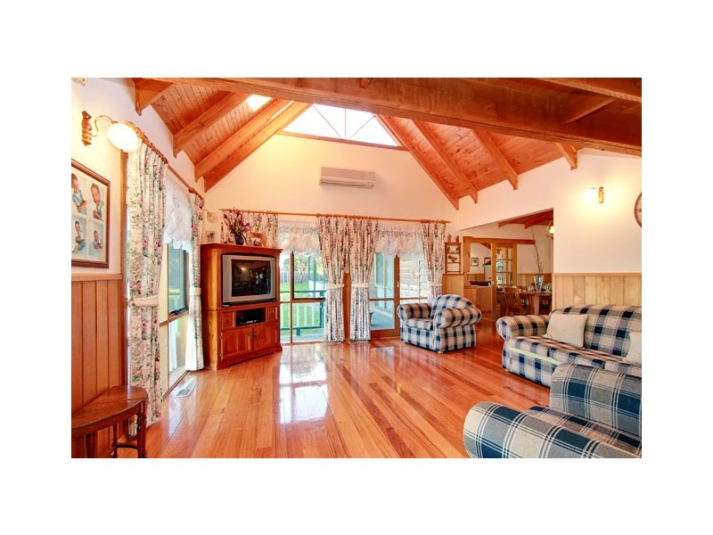 55 Nicholson Lane, Toongabbie VIC 3856