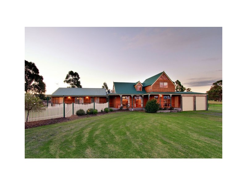 55 Nicholson Lane, Toongabbie VIC 3856