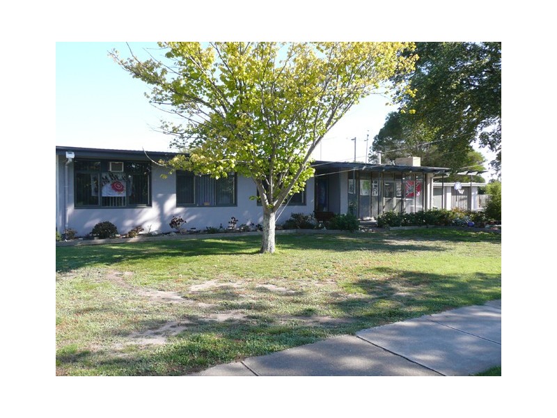 37 -39 Albert Street, Rosedale VIC 3847