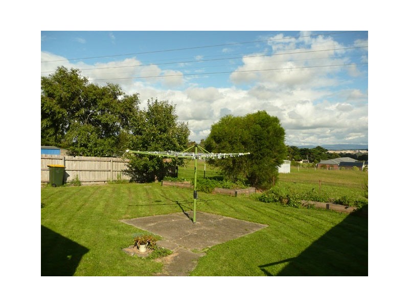 42 Main Road, Tyers VIC 3844