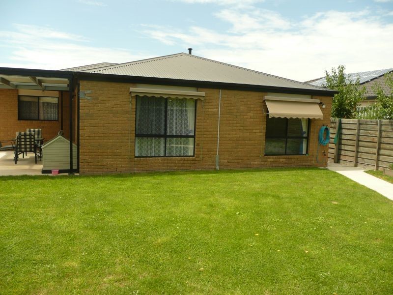 13 Giles Place, Traralgon VIC 3844