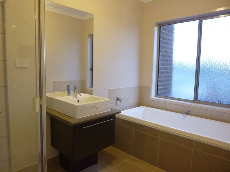 1/78 Bradman Blvd, Traralgon VIC 3844