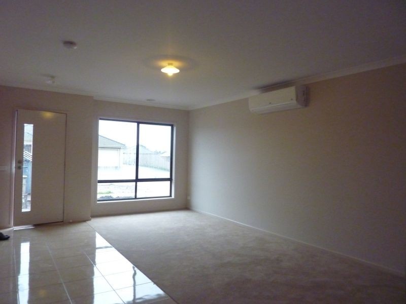 2/78 Bradman Blvd, Traralgon VIC 3844