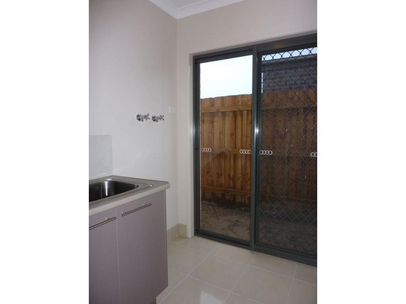 2/78 Bradman Blvd, Traralgon VIC 3844