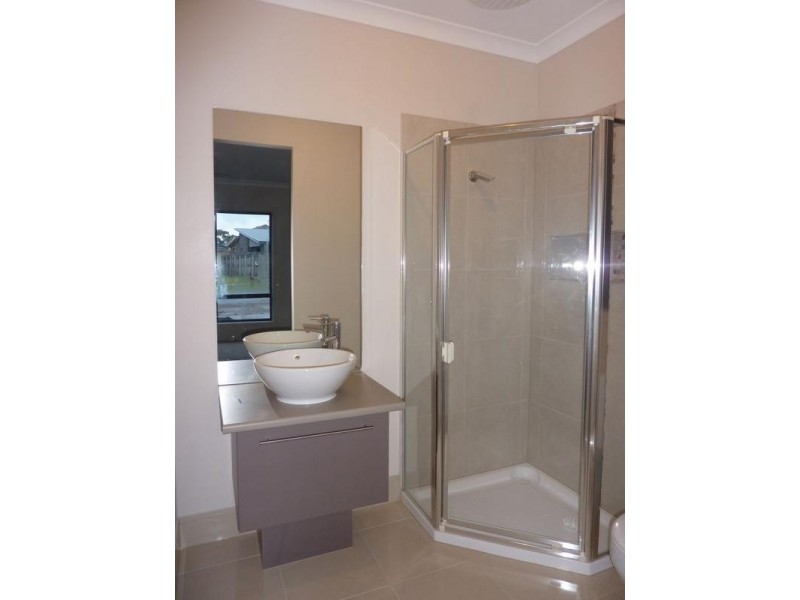2/78 Bradman Blvd, Traralgon VIC 3844