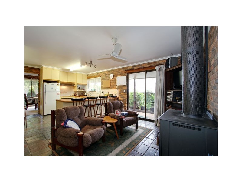 5 Deys Road, Tyers VIC 3844