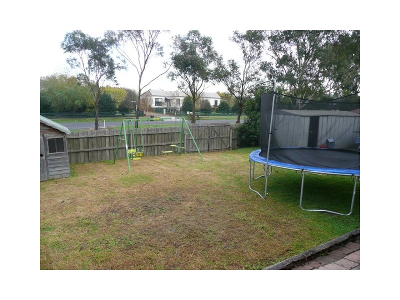 33 Gunyah Grove, Traralgon VIC 3844