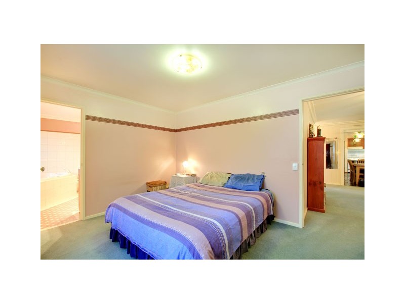 10 Cypress Court, Tyers VIC 3844
