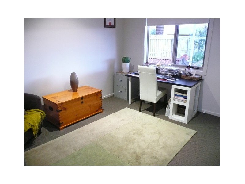 18 Roscommon Drive, Traralgon VIC 3844