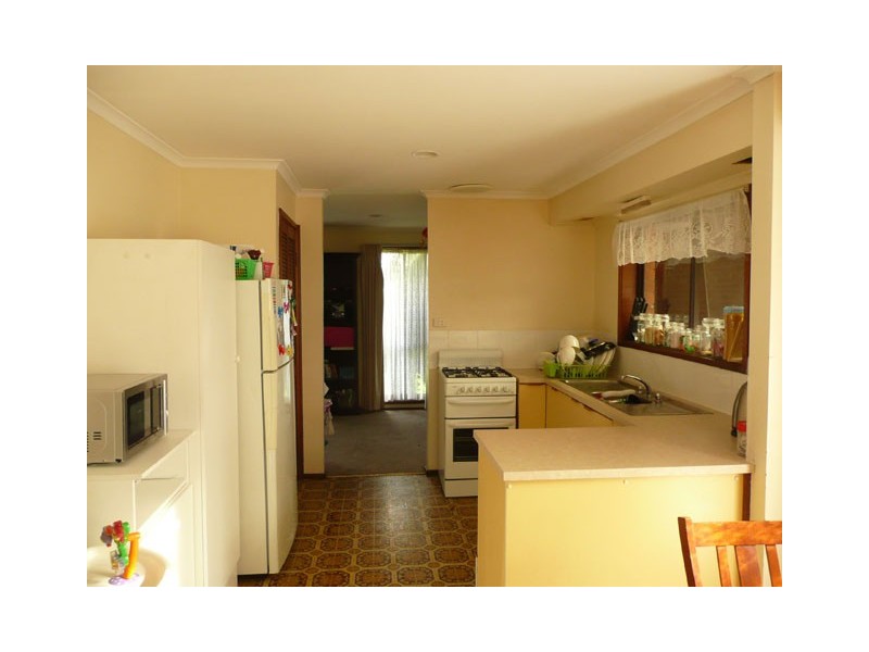 80 Grubb Avenue, Traralgon VIC 3844