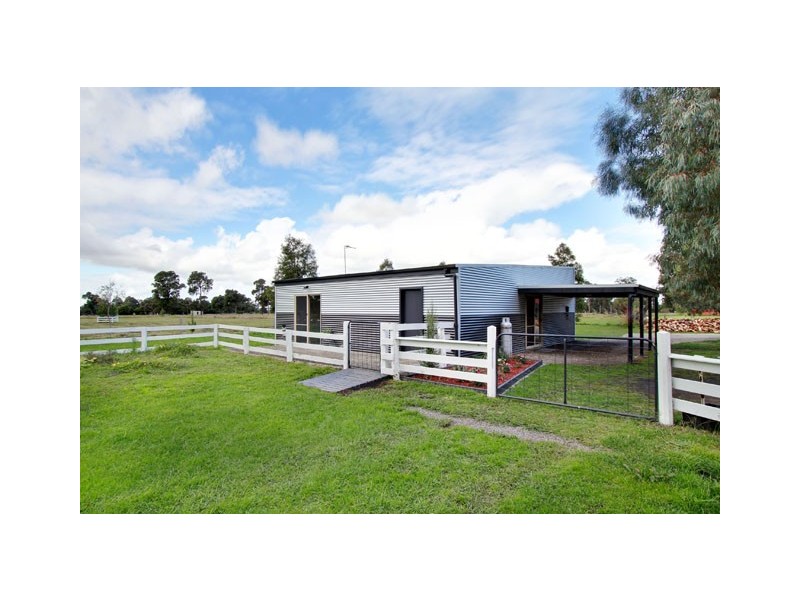 60 Harris Lane, Toongabbie VIC 3856