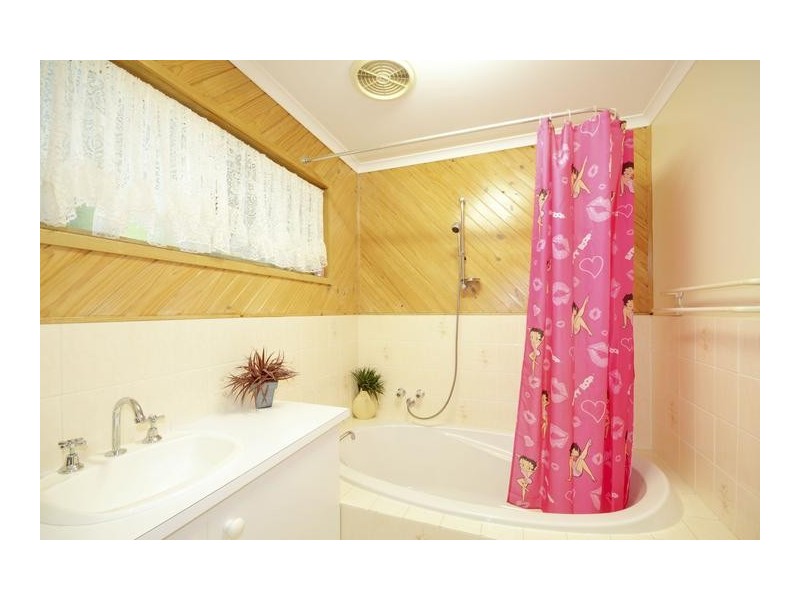 15 Matta Drive, Churchill VIC 3842