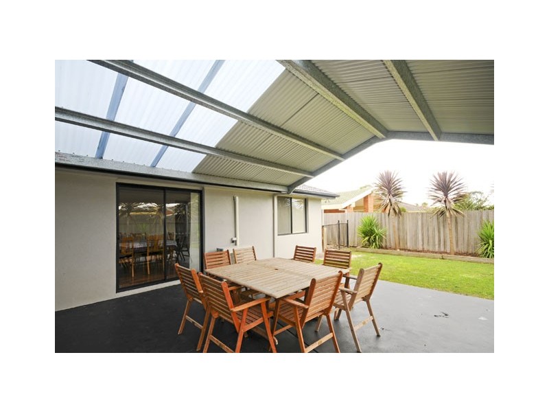 11 Inverness Way, Traralgon VIC 3844