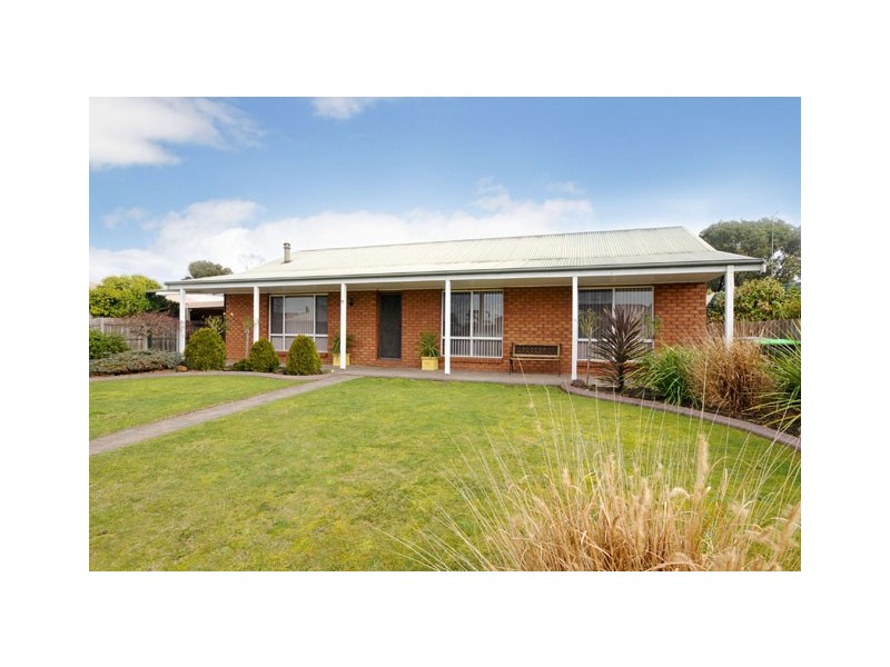 17 Rhodes Court, Glengarry VIC 3854
