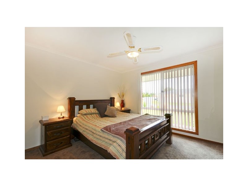 17 Rhodes Court, Glengarry VIC 3854