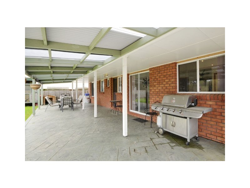 17 Rhodes Court, Glengarry VIC 3854