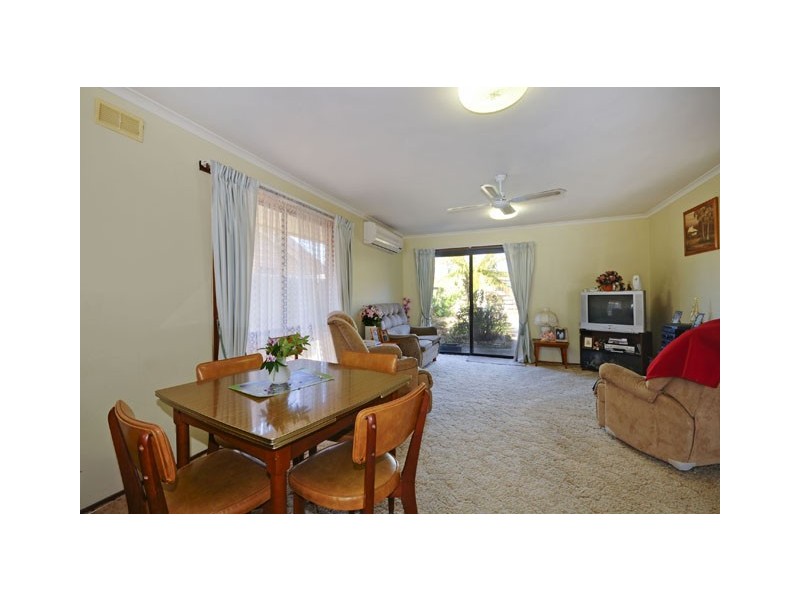 25 Meadow Park Drive, Traralgon VIC 3844
