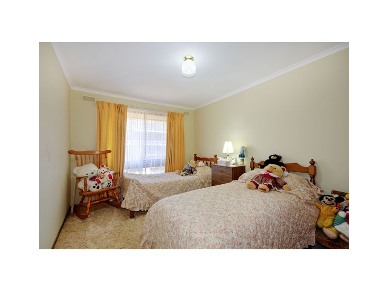25 Meadow Park Drive, Traralgon VIC 3844