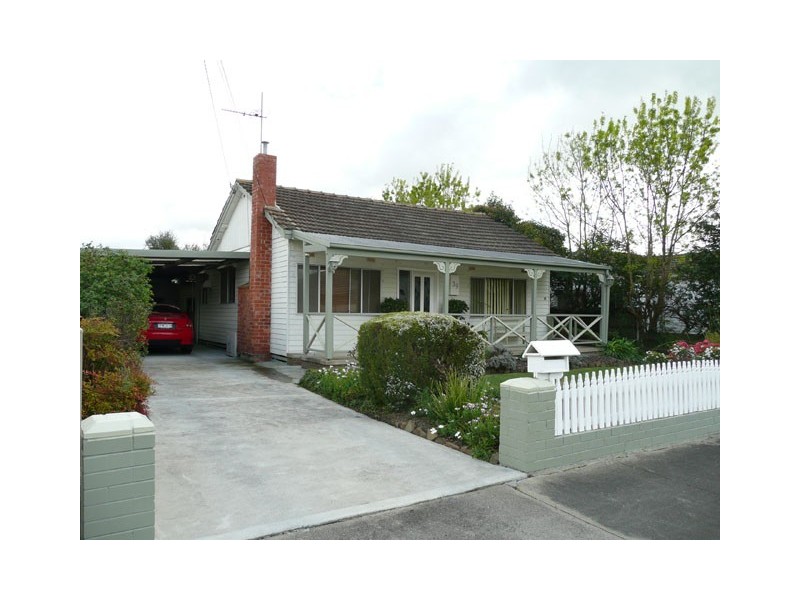 39 Bernard Avenue, Traralgon VIC 3844