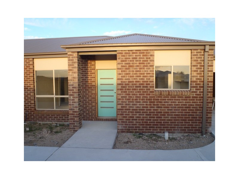 2/10 Greythorn Road, Traralgon VIC 3844