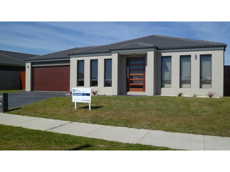 24 Rosscommon Drive, Traralgon VIC 3844