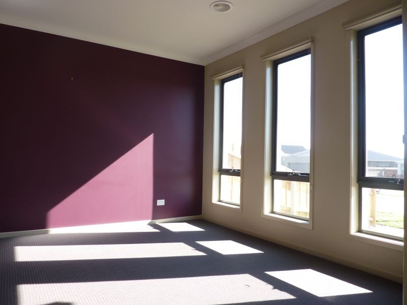 24 Rosscommon Drive, Traralgon VIC 3844