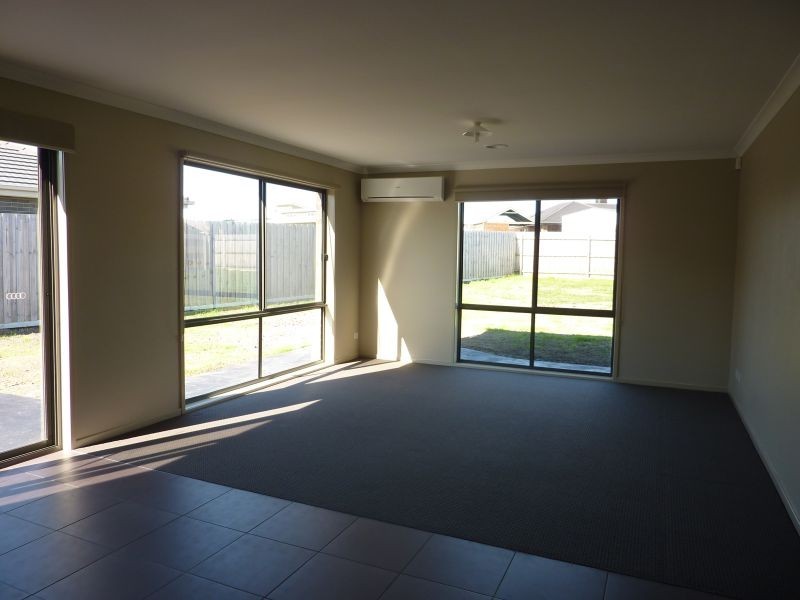 24 Rosscommon Drive, Traralgon VIC 3844