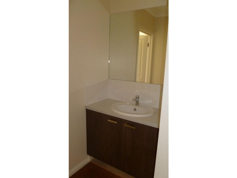 24 Roscommon Drive, Traralgon VIC 3844