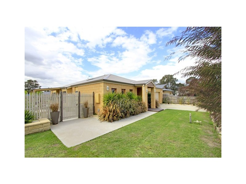 42 Victoria Street, Toongabbie VIC 3856