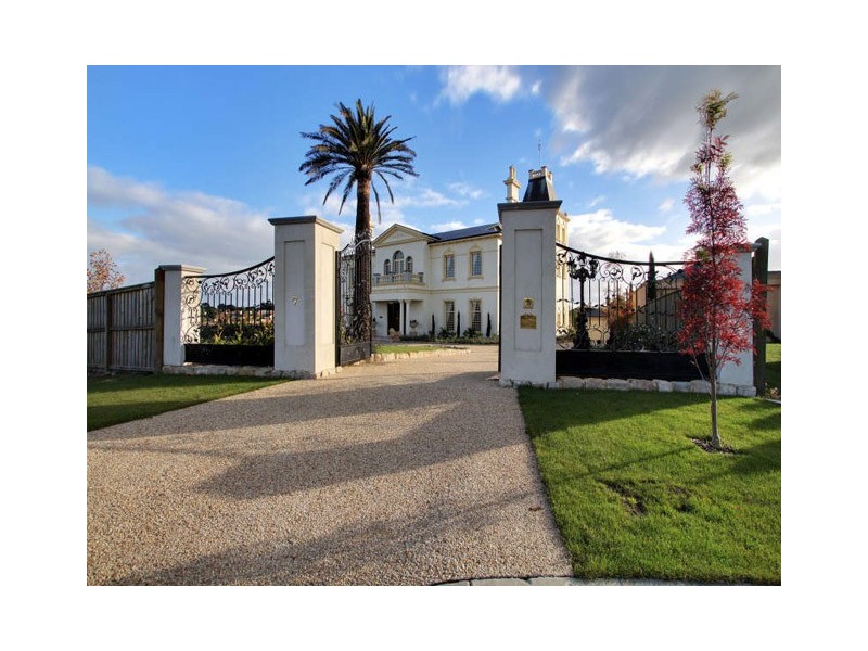 7 Rothbury Place, Traralgon VIC 3844