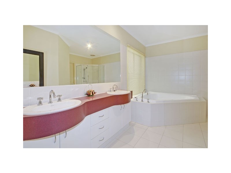 10 Merino Court, Traralgon VIC 3844