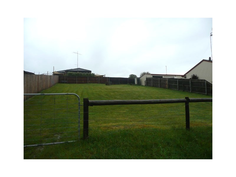 10 Ikara Way, Churchill VIC 3842