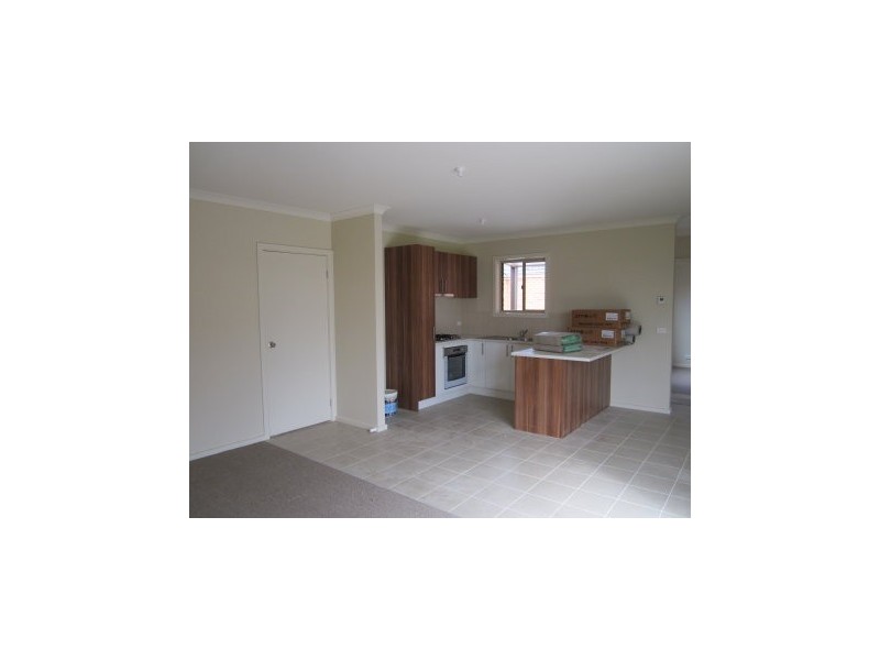 2/44 Donegal Avenue, Traralgon VIC 3844